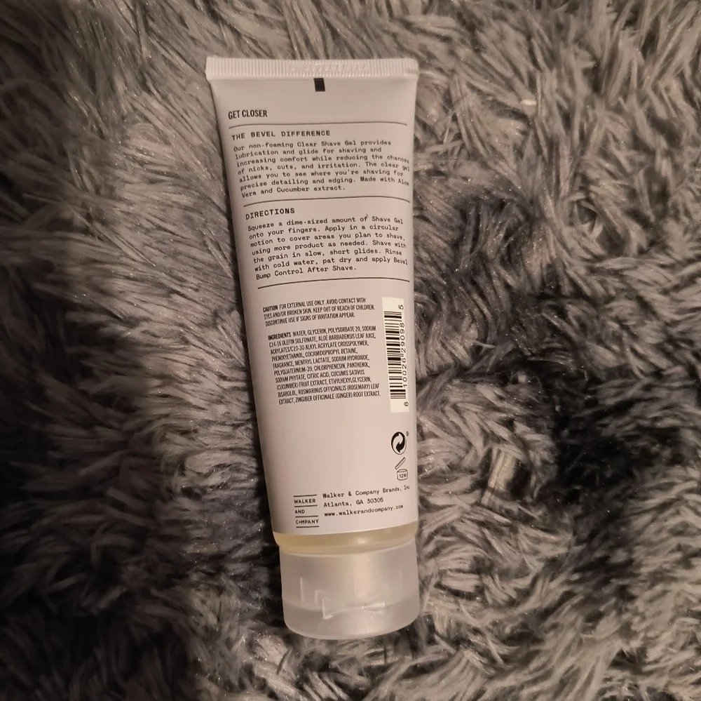 4 oz Bevel clear shave gel for women